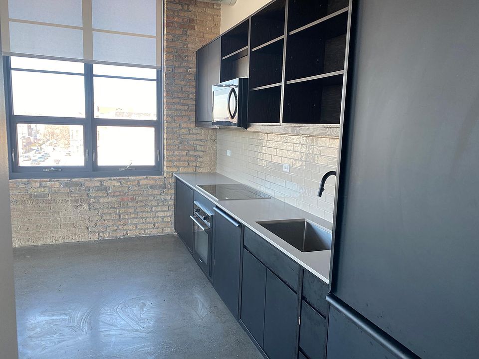 1st image of 2078 N Southport Ave #315