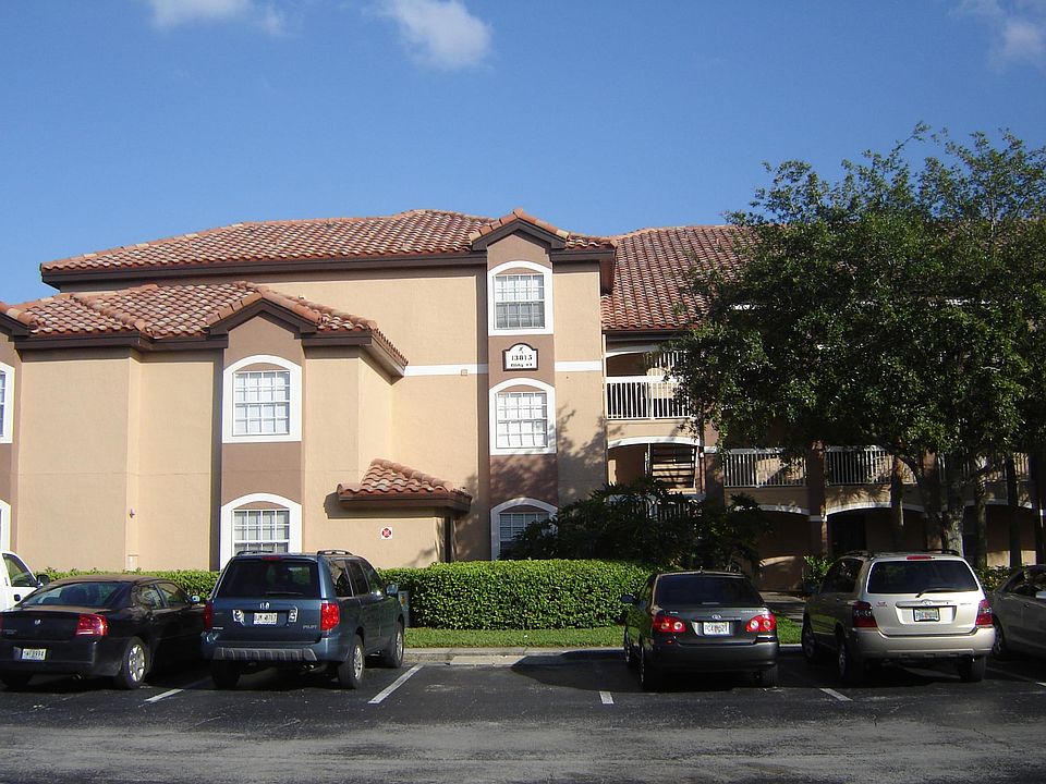 1st image of 13815 Fairway Island Dr APT 1326