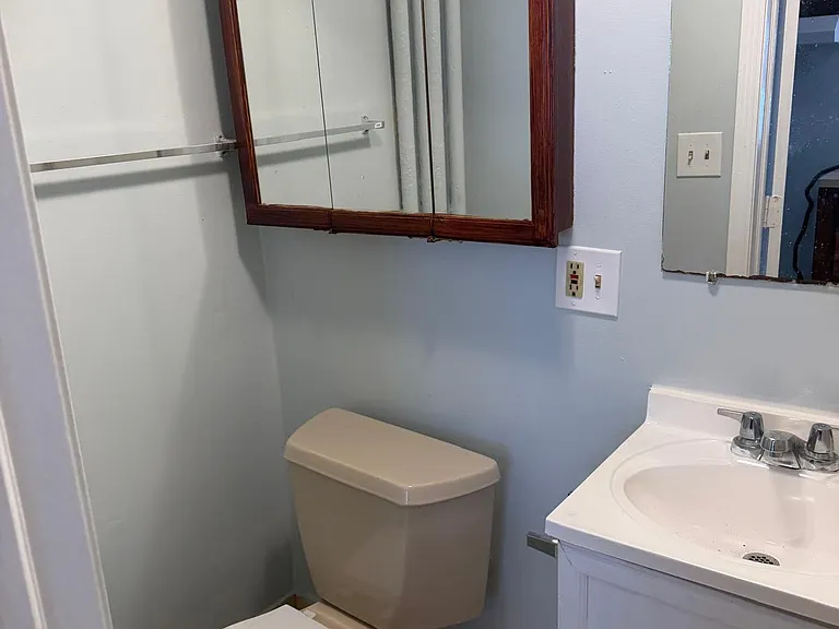 1132 Wolf St #1 — Photo 6