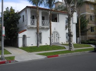 220 N Almont Dr APT 1, Beverly Hills, CA 90211