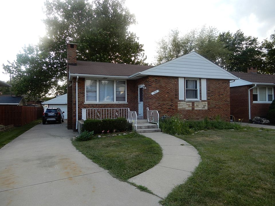 1st image of 1552 Suffolk Ave