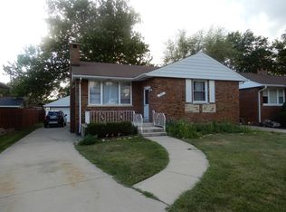 1552 Suffolk Ave, Westchester, IL 60154