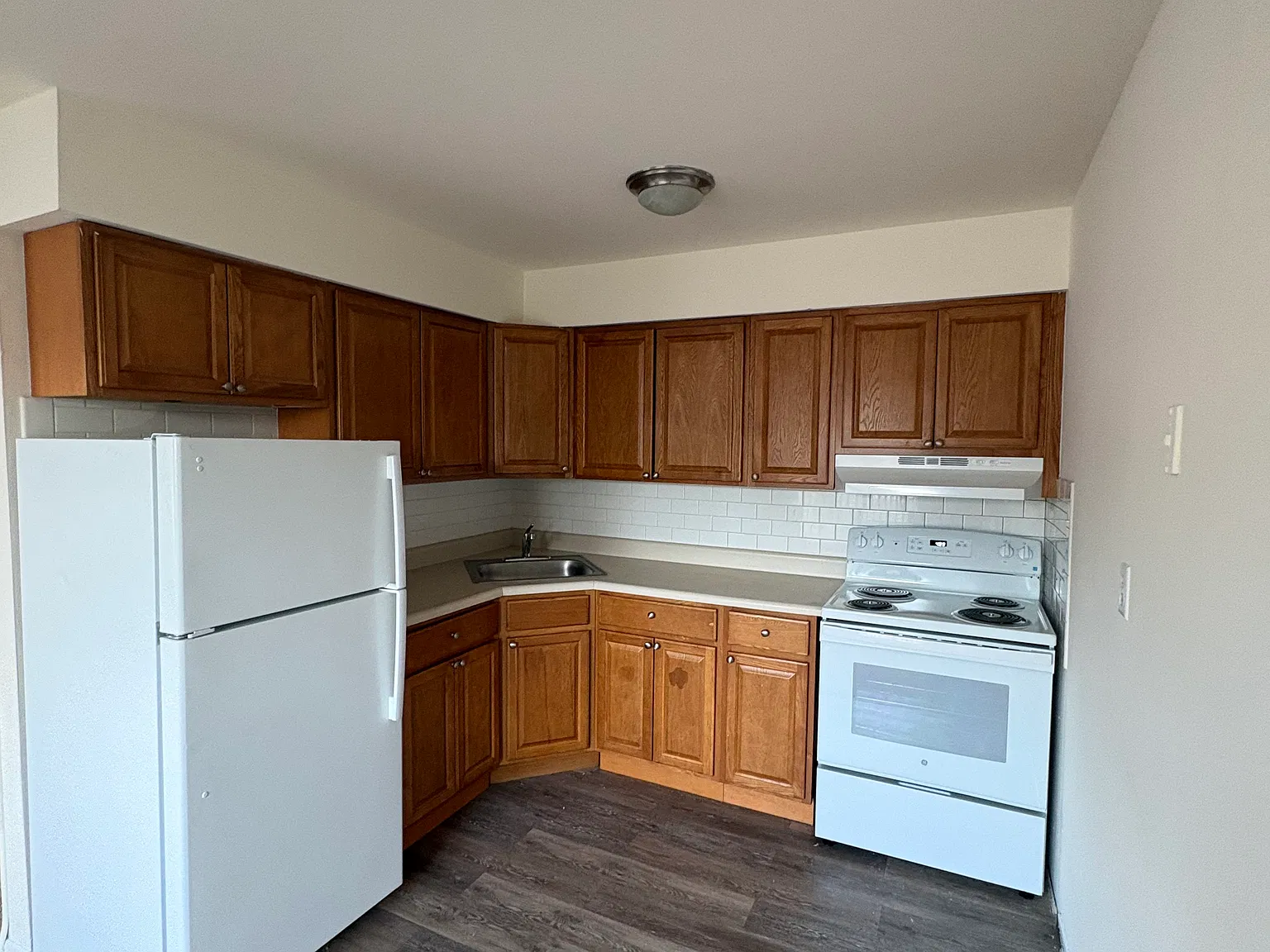 1 bed, $1,695 — Photo 1