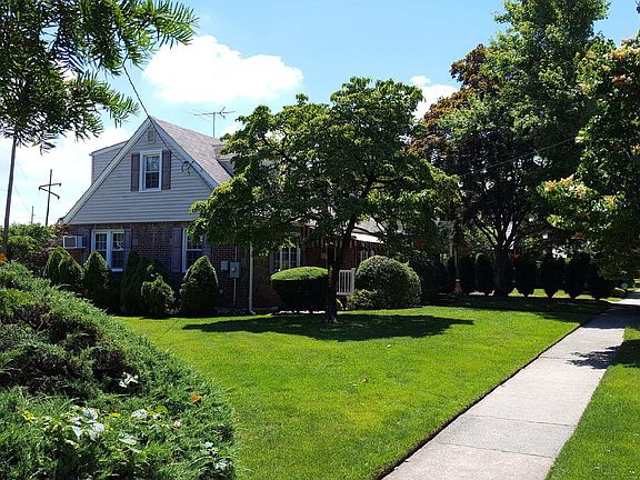 5th image of 93 Gilmore Blvd