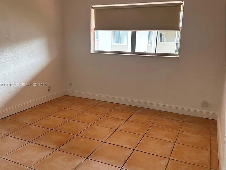 6713 N Kendall Dr #611 — Photo 9