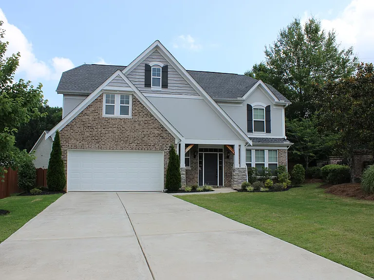 3210 Trowbridge Dr — Photo 1