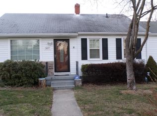 307 Locust Ave, Colonial Beach, VA 22443