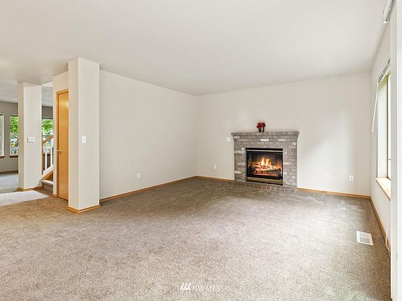 4th image of 7137 Bronington Dr SW