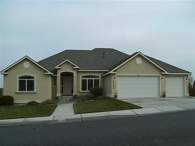 2236 Firerock Ave photo 1
