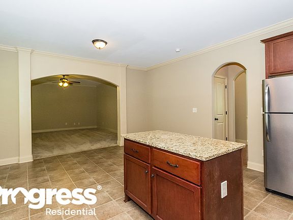 4th image of 186 Shoal Park Dr