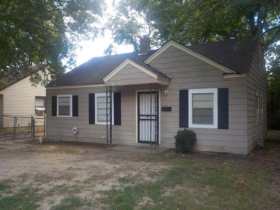 1st image of 1312 E Barron Cir