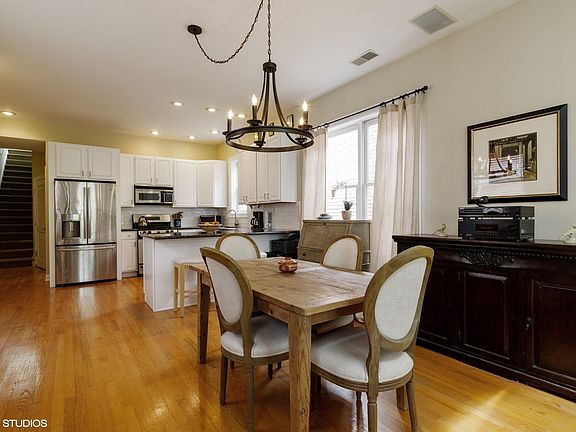4th image of 3836 N Greenview Ave APT 3N