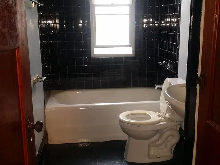 2403 N 8th St — Photo 6