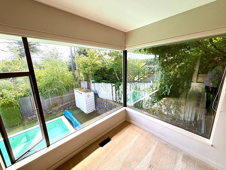 10540 11th Ave NW — Photo 13