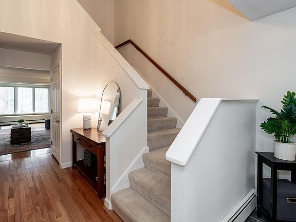 4th image of 39 Wildwood Drive #39