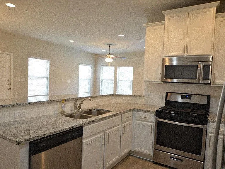 2304 S Lakeline Blvd #243 — Photo 21