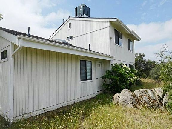 4th image of 44075 Rocky Ridge Rd