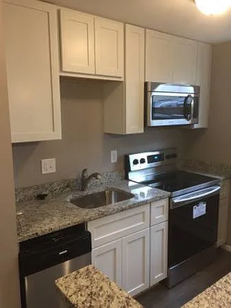 3501 Clinton Ave — Photo 4
