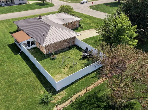 664 Edgefield Dr, Marion, OH 43302