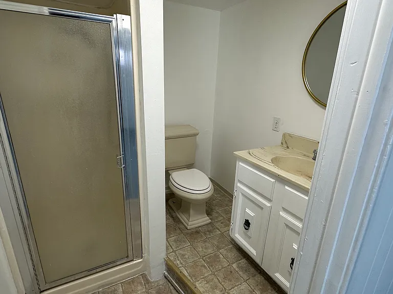 721 Main St — Photo 15