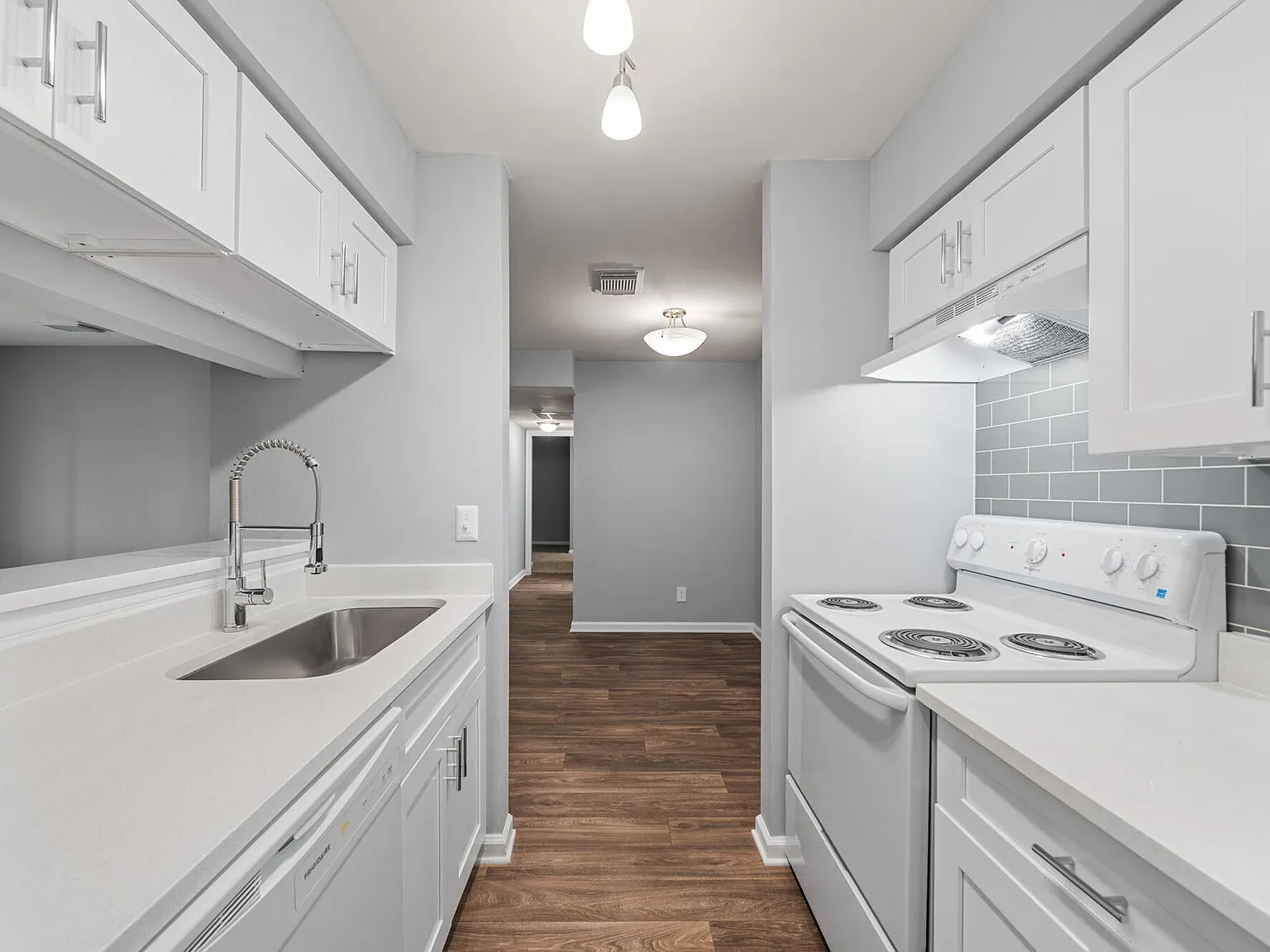 Aven East — Photo 4