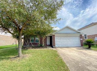 6110 Hubbell Dr, Pearland, TX 77584