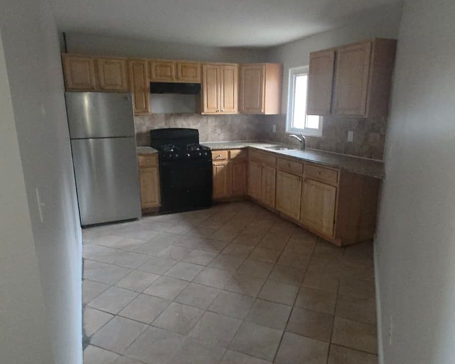 1st image of 56 Wall St #6