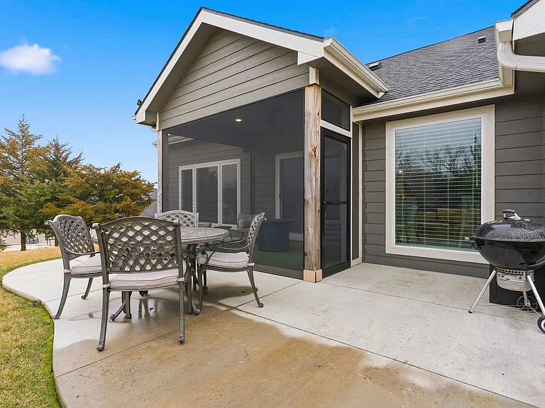 8849 Moonbug Ln — Photo 47