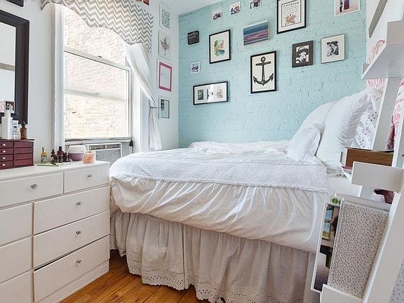 4th image of 200 Waverly Pl #4R