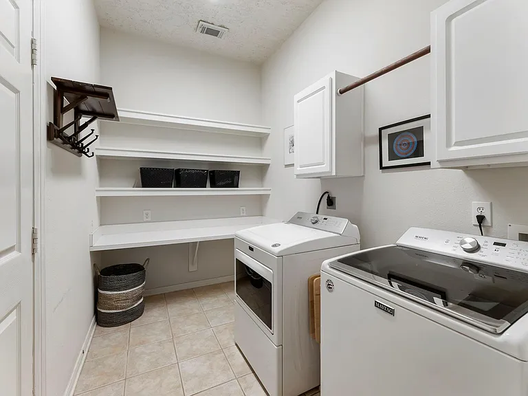 74 Shannon Green Ct — Photo 19