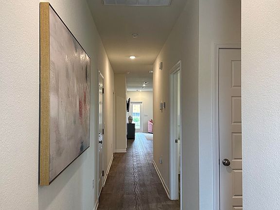 2nd image of 32176 Lexington Dr