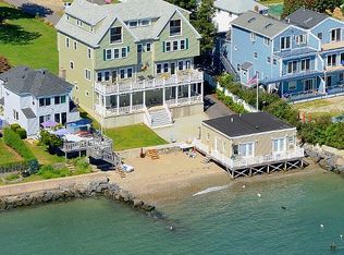 8 Harvey Ln, Quincy, MA 02169