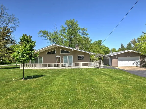1326 Spitler Park Dr, Mt Zion, IL 62549