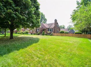 314 E Dixon Ave, Oakwood, OH 45419