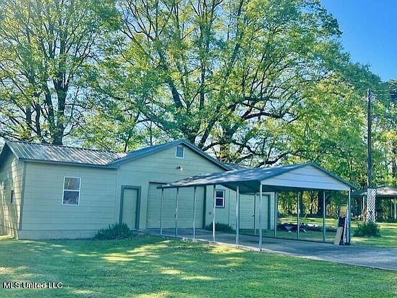 3rd image of 231 Dogwood Ln