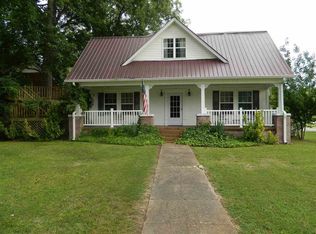 94 E 9th St, Parsons, TN 38363