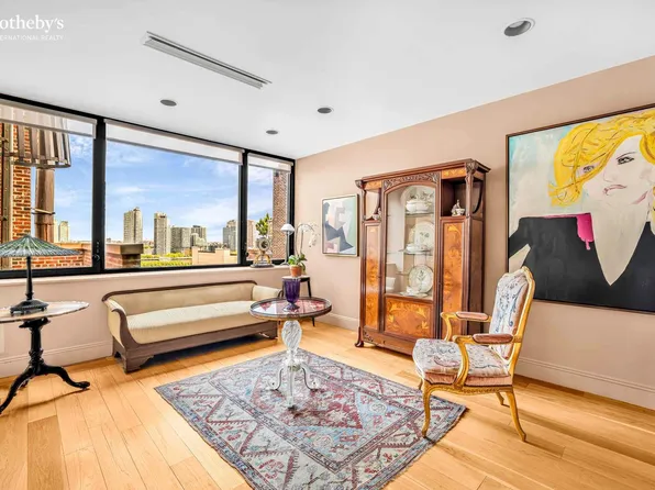 30 Beekman Place PENTHOUSE image 3 of 14