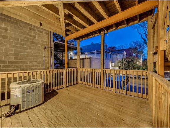 3rd image of 2817 N Damen Ave #2