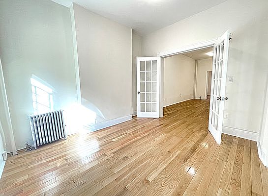 2nd image of 463A Prospect Ave #1