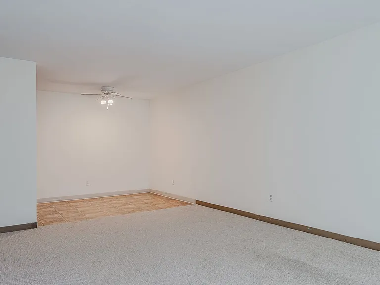 1776 St. Clair Ave — Photo 23
