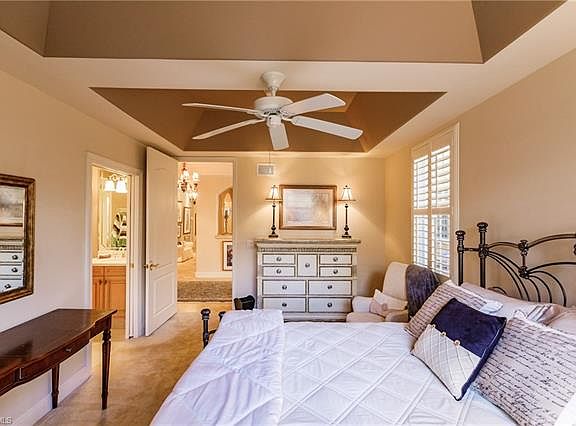 4th image of 525 Avellino Isles Cir APT 33101
