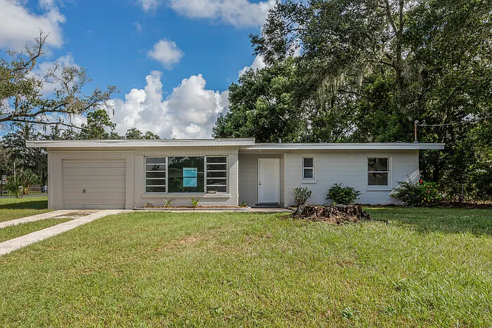 3 bed, 2.0 bath, 1200 sqft, $2,150 — Photo 1