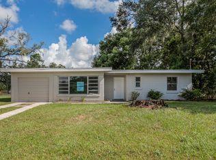 1702 E Carol Dr, Plant City, FL 33563