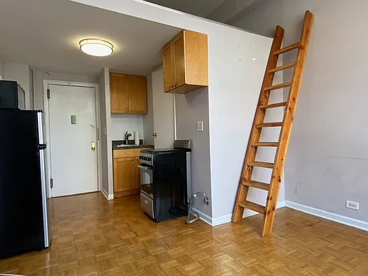 Rented by Beekman Street Realty | media 31