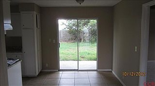 3rd image of 4426 Amber St