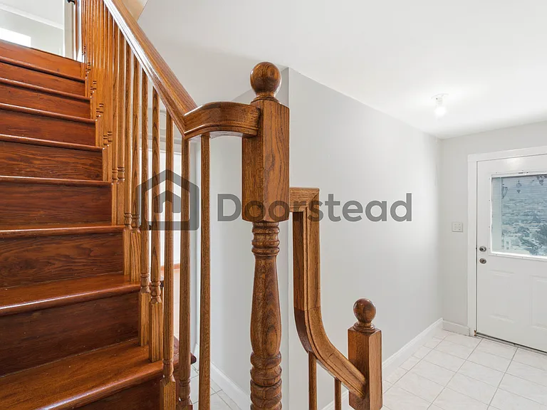 101 Monterey Blvd — Photo 26
