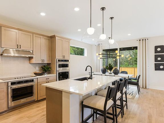 Gorgeous Kitchen with Designer Features