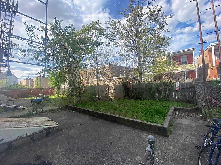 123 W 19th St #5 — Photo 13