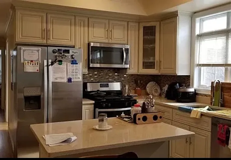 21 Grove St #1B — Photo 1