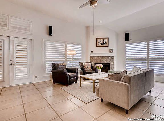2nd image of 25411 Mesa Trl
